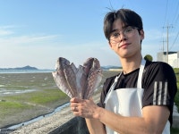 자연산 반건조민어 통치 새끼 민어 생선 구이 : 수산한 청년