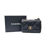샤넬 19 플랩백 스몰 : 라 스위트 중고명품