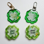 네잎클로버 그립톡/키링 행운을 담은 네잎클로버 레진 핸드메이드 워터쉐이커 핸드폰 악세서리 : 지니네 핸드메이드