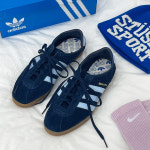 아디다스 베를린 컬리지에이트 네이비 팬톤 GY7446 : 블리에이