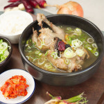 한방 능이삼계탕 닭백숙 1.2kg x 2팩 : 엄지장터