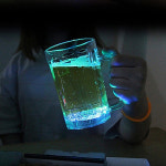 반짝반짝 LED맥주컵 빛나는 원샷 맥주컵 : 샘물잡화점
