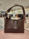 [CHLOE] 끌로에 볼드브라운 샤이니 매트 숄더 백 CHC22WS572I81-297 : 롯데 이천점 아르마디오