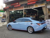 코닉 프리폼 KONIG 화이트 18인치 휠 벨로스터N 아반떼N 수원 휠 : 휠타이어8949