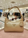[PRADA] 프라다 리에디션 리나일론 호보백 1NE515-RDH0-F0F24 : 롯데 이천점 아르마디오
