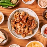 삼대가 한방육수 쫄깃한 미니족발 국내산 900g(통족발)+새우젓증정 : 삼대가족발