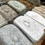 다양한 마감석 : 백사 흑사 금사 사막모래 자갈 화장석 : 아프리카식물-사바나농장