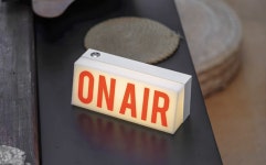 홈카페 홈바 ON AIR 온에어 캠핑 인테리어조명 EXIT 원룸 나 집들이선물 이거사줘 : 놀러와요 우리네집