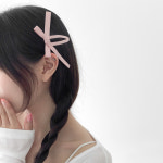 [무배/러블리템]  무아 리본 발레코어 손민수 헤어 포인트 똑딱핀 5color : bluecity