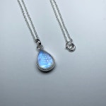 물방울 레인보우문스톤 목걸이 : 마노스튜디오