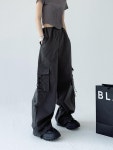 여성 바이커팬츠  낙하산 오버올 여성  뉴 여름 카키 캐주얼 루즈 아메리칸 스타일 하이 스트리트 플리츠 와이드 레그 : 램프의요정510