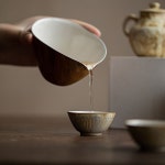 덕화현 핸드메이드 일본식 공도배 숙우 : 메종앤오브제