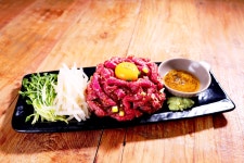 (도매)업소용 식당용 국내산 냉장 육회 뭉티기 1kg : 육회한 우선생