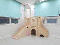 어린이집 원목미끄럼틀 유희실 유치원 키즈카페 펜션 자작나무 실내놀이터 : 신씨네나무이야기