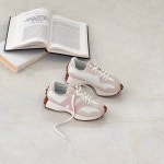 뉴발란스 327 드라이 로즈 우먼스 : 나이키컬렉터스