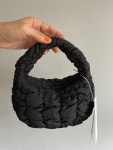 [영국발송]코스 퀼티드_구름백_ 미니백, 마이크로 백 / COS QUILTED MINI BAG : 런던 잡화점