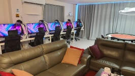 [아토즈 게임라운지 연남점] 서울 홍대 마포 이대 PC 게임 파티룸 (유럽축구 시청 가능) : 아토즈 게임라운지