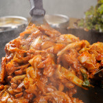 참도깨비 국내산100% 춘천 안심닭갈비750g 캠핑 순살 양념닭고기 : 참도깨비