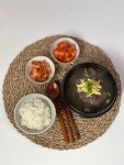 두레박 명인나주곰탕 국내산 100% 1등급 한우 사용, 푸짐한 수육 진한 국물 전통 간편국 밀키트 : 두레박협동조합