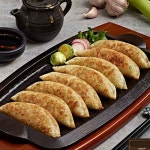 신선재료 정성담은 철판군만두 1.4kg 간식 갈비 김치 물 고기 : 착한커머스05