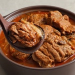 [설성목장X참이맛] 국내산 한돈 뼈다귀 감자탕 1.2kg 우거지 뼈 해장국 밀키트 : 만나프라임