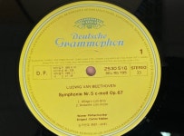 카를로스 클라이버 - Carlos Kleiber - Beethoven Symphonie Nr.5 LP [성음-라이센스반] [상] : 감성오디오 LPCD 스토어