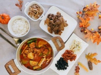 연이집밥 고추장찌개 밀키트 3인분 국 술안주 가정간편식 집밥 캠핑 : 연이집밥