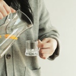 챠밍맨션 홈파티 미니미 술잔 4개 세트 맥주 소주잔 : 챠밍맨션
