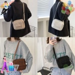 부클 앞포켓 크로스백 4color 겨울가방 40대 가벼운 Women bag 여성 여자 WAA1372 : 두두-몰
