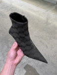 발렌시아가 BB 모노그램 자카드 스퀘어 나이프 부티 그레이 / BALENCIAGA BB MONOGRAM SQUARE KNIFE BOOTIE GREY [702012 W2I10]... 