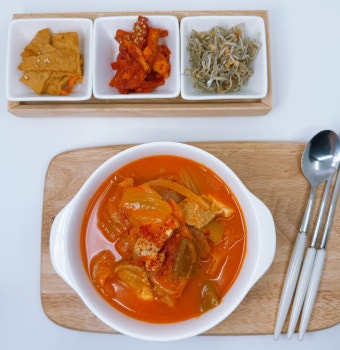 도시만찬 김치찌개 : 도시만찬