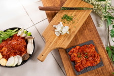 [속닥속닭] 춘천 닭갈비 밀키트 2인용/숯불용/캠핑용 : 맛의 비밀 속닥속닭 춘천