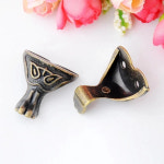 엔틱 코너 모서리 장식 4 개/대 골동품 나무 상자 발 보호대 보석 선물 케이스 삼각형 등나무 조각 브래킷 : 엠엔제이23