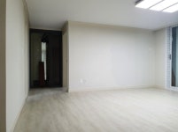 LX실크벽지 시공상품 32평형 아파트 ALL도배상품 전주효자동 서곡지구 서곡두산인테리어 : 벽지색상