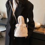 무드리 복조리 페이크퍼 데일리 크로스백 토트백 : 홀리지가방