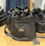알로 크로스바디 버킷백 ALO CROSS BODY BUCKET BAG : 어썸블레어 컴퍼니