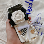 갤럭시 지플립 ZFILP 4 3 2 1 진주스트랩 화이트동백케이스 : 밀라노러브