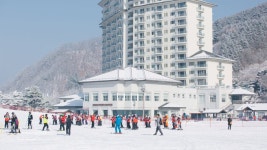 서울에서 출발: 엘리시안 강촌 스키장 셔틀 버스 또는 윈터 펀 데이 투어 : 뜨거운청춘