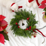 크리스마스 생화 리스 장식 소품 2가지 사이즈 전구 포함 : 라탄몰