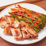 오자매김치반찬 깊은 감칠맛 매콤 알싸한 국내산 파김치 800g 밀봉팩 : 오자매김치반찬