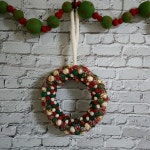 네팔 양모 미니 크리스마스 리스 귀여운 방울리스 : 센스집