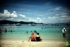 [태국-푸켓] 옴브레요트 투어 파티 DJ 요트 라차섬+바나나비치 : 그린망고홀리데이