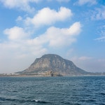 제주 산방산유람선 / 제주도 여행 이색체험 관광지 올레길코스 용머리해안 바다 : 브이패스