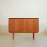 대물림  미닫이장 (중형) : UNCOMMON HOUSE