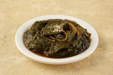 장수 성암마을 산야초 장아찌 짱아치 골라담기 : 성암산들