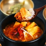 발왕산 기품은김치찌개 : 모나용평