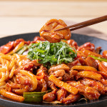 고급진 인생맛집 춘천식 닭갈비 300g 2팩 (냉동) 총600g : 주식회사 고급진