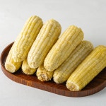 찰옥수수 5+5개 (총 10개) 맛있게 삶은 냉동옥수수 홍찰 백찰 무첨가 : 꼬마건어물