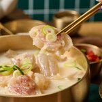 본가큰댁설렁탕 전통 가마솥방식 소갈비탕1.2kg 소스지탕1kg 얼큰 소고기국밥 각 1팩 총3팩 : 본가큰댁설렁탕