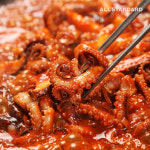황고집네 감칠맛 쭈꾸미 볶음 350g (5개) 자꾸만 생각나는 비법 양념 소스 대량 구매 : 청결몰